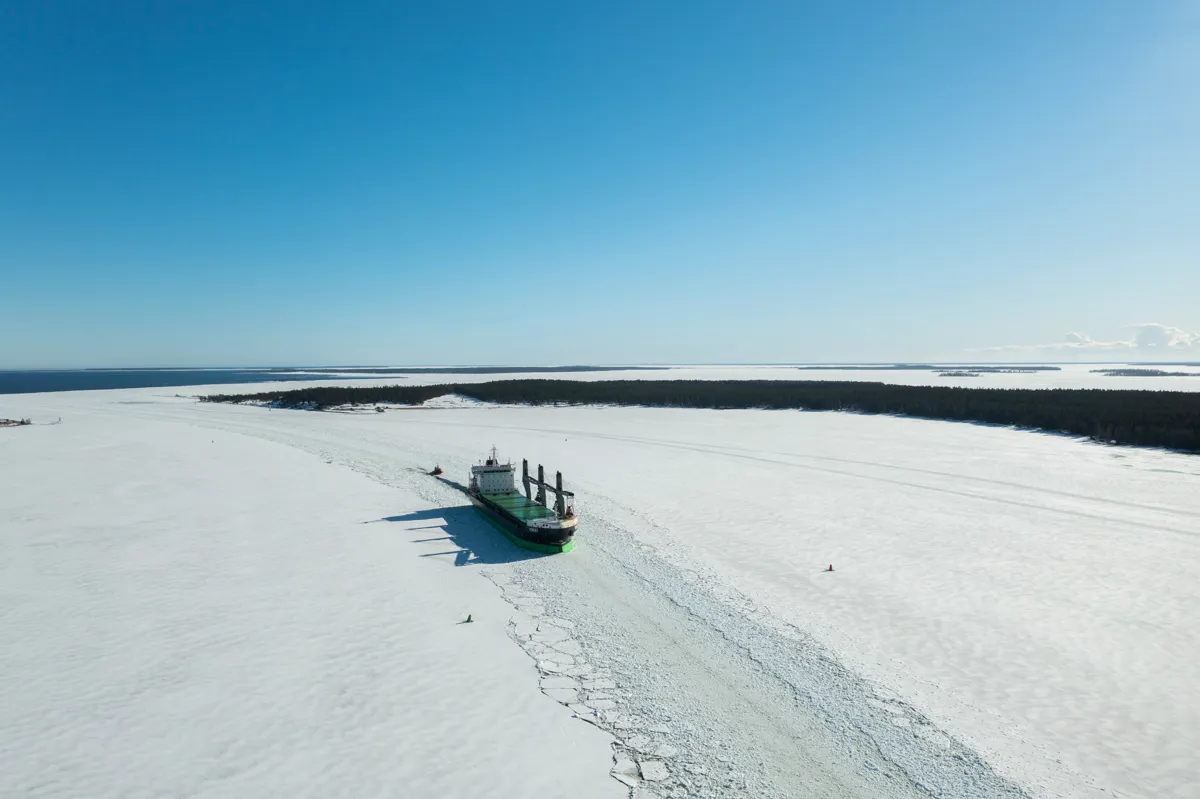 Lotsbat Hamn Vinter 6